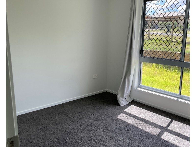 10 STRINGYBARK COURT, Apple Tree Creek QLD 4660