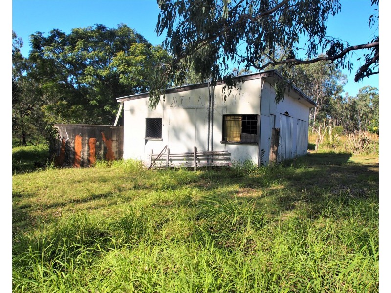 11 Main Street, Dallarnil QLD 4621