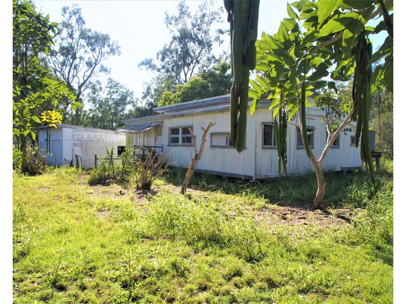 11 Main Street, Dallarnil QLD 4621