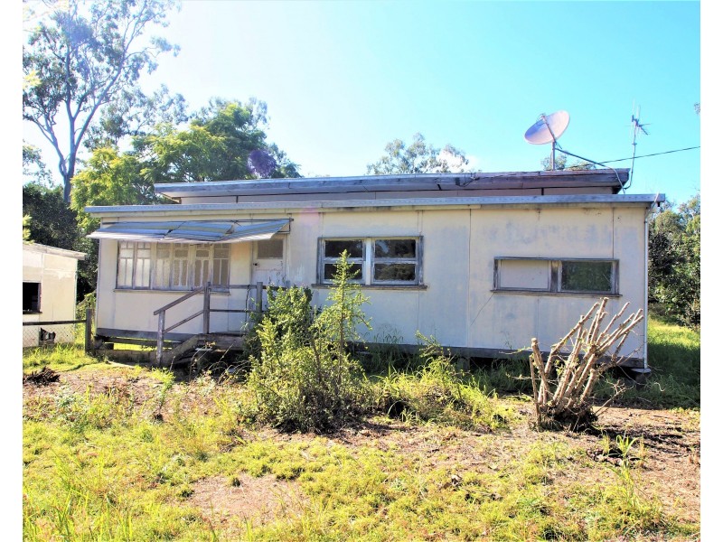11 Main Street, Dallarnil QLD 4621