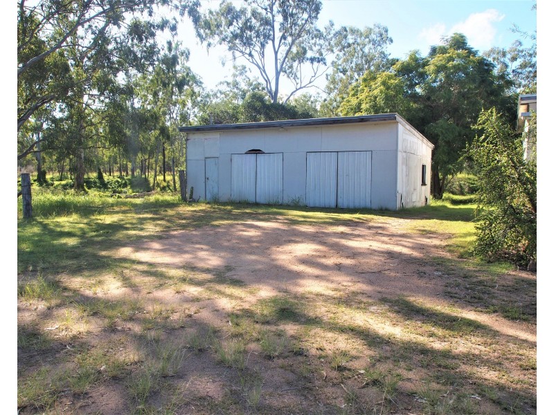 11 Main Street, Dallarnil QLD 4621