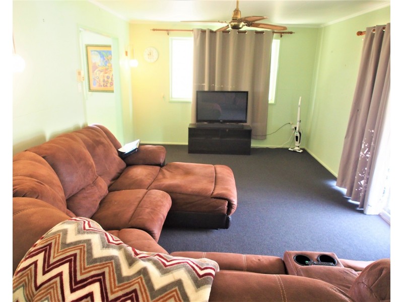 6 Harney Street, Childers QLD 4660