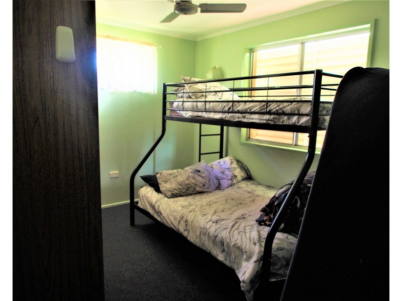 6 Harney Street, Childers QLD 4660