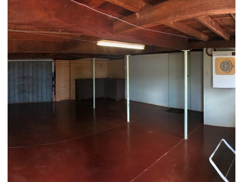 6 Harney Street, Childers QLD 4660