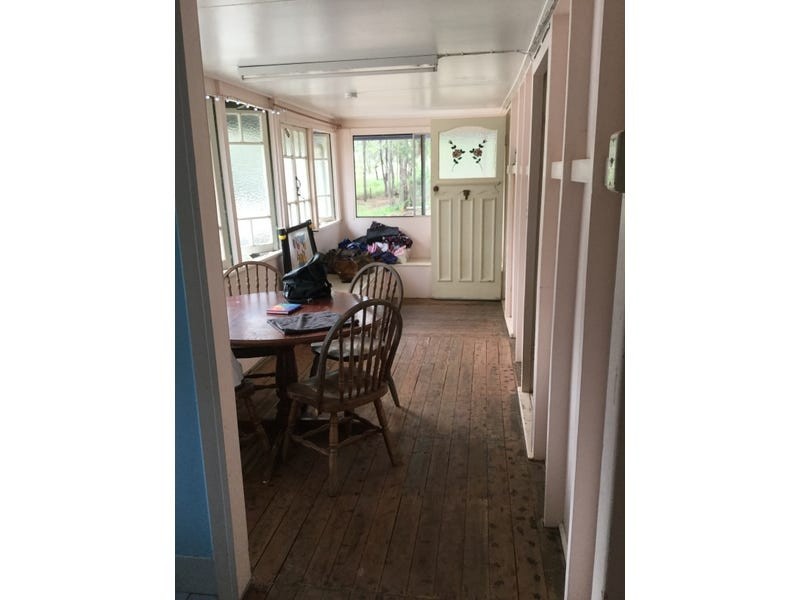 4 Mullers Road, Redridge QLD 4660