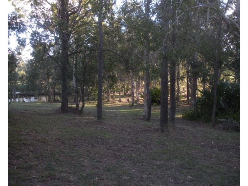 4 Mullers Road, Redridge QLD 4660