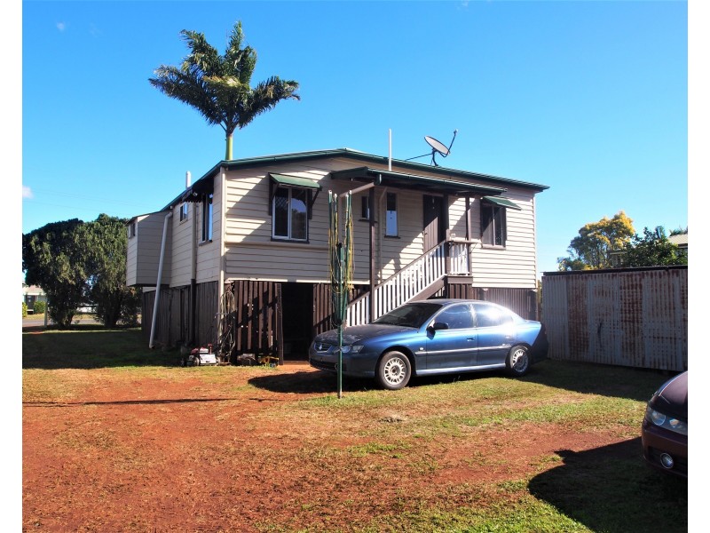 5 Churchill Street, Childers QLD 4660