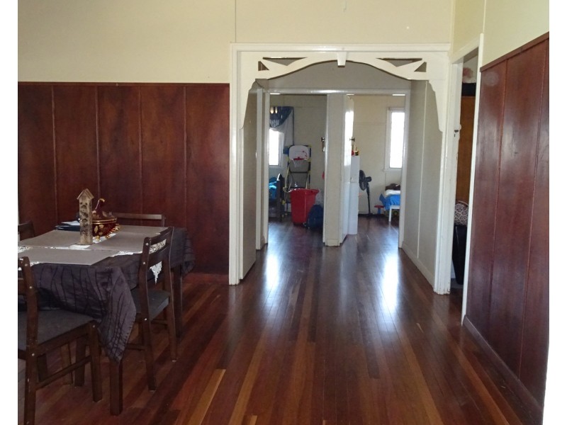 11 WEST STREET, Childers QLD 4660