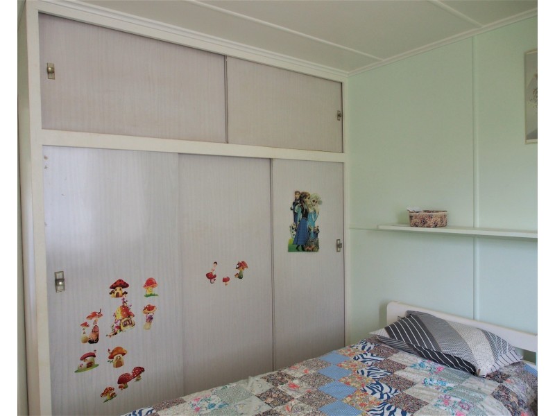 6 CEVN STREET, Childers QLD 4660