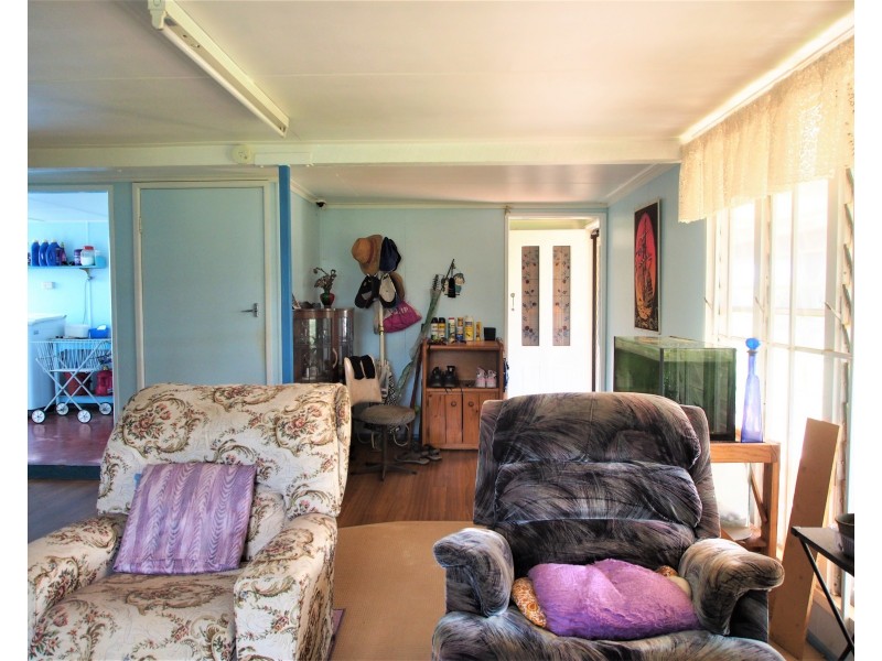 6 CEVN STREET, Childers QLD 4660