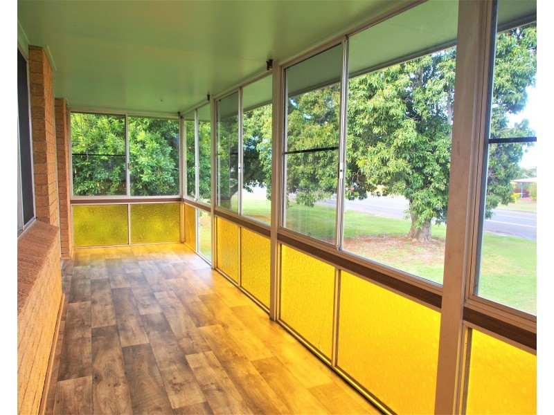 121 CHURCHILL STREET, Childers QLD 4660