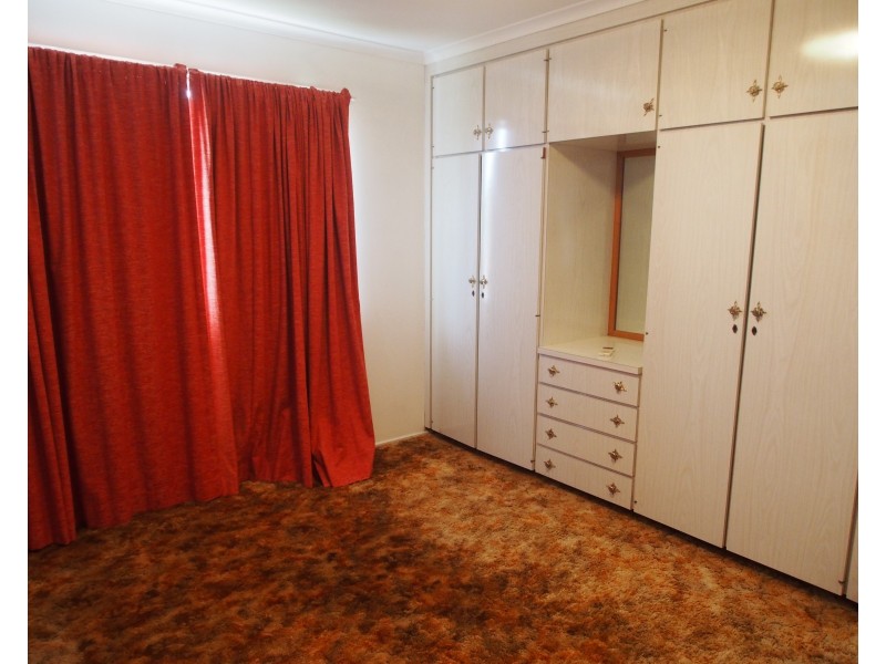 121 CHURCHILL STREET, Childers QLD 4660