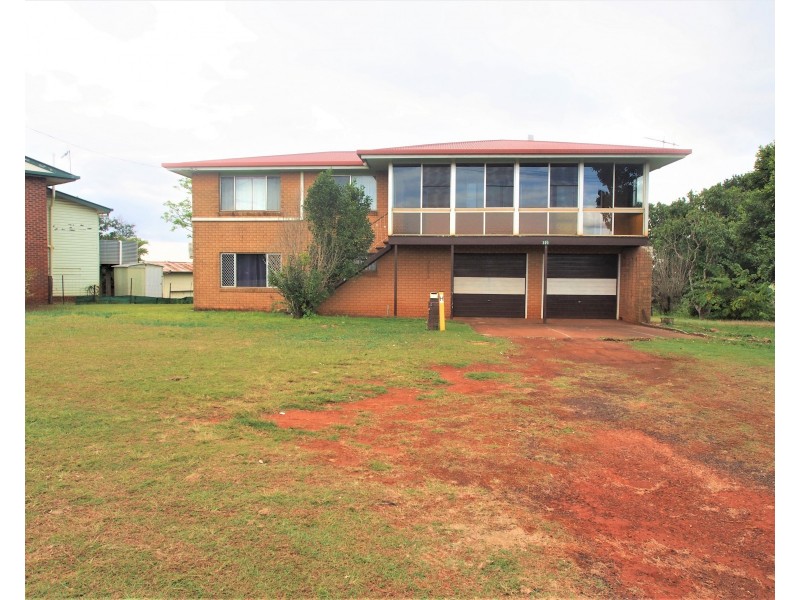121 CHURCHILL STREET, Childers QLD 4660