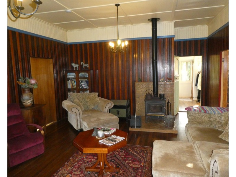 43 Cockings Road, Coalstoun Lakes QLD 4621