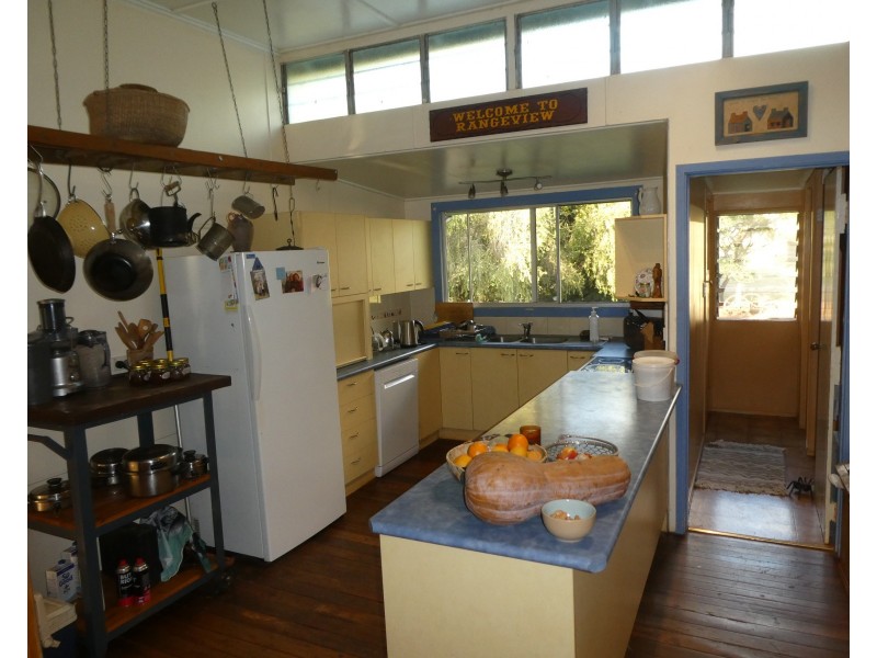 43 Cockings Road, Coalstoun Lakes QLD 4621