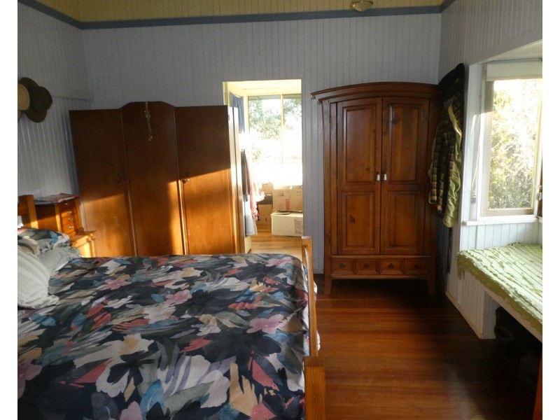 43 Cockings Road, Coalstoun Lakes QLD 4621