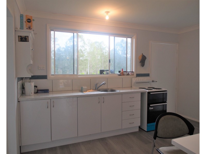 10 MORTON CLOSE, Apple Tree Creek QLD 4660