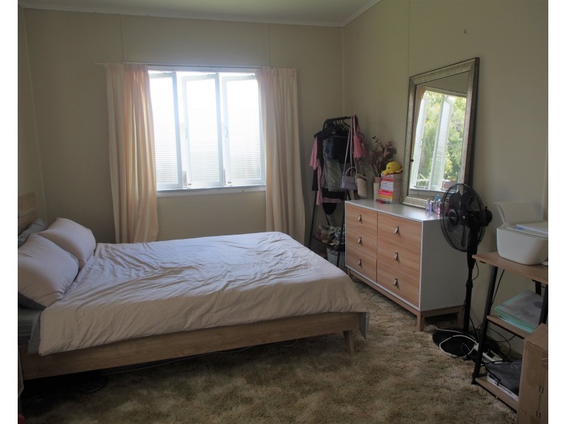 40 WALSH STREET, Biggenden QLD 4621