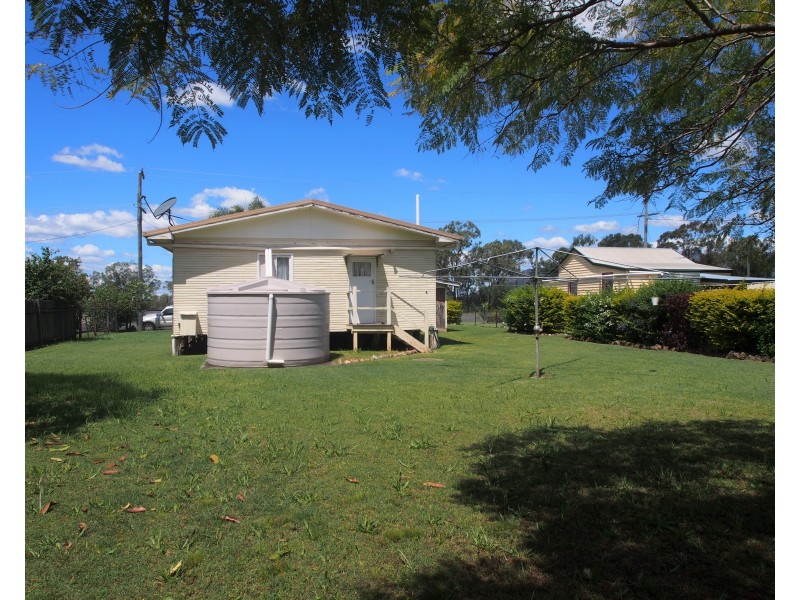 40 WALSH STREET, Biggenden QLD 4621