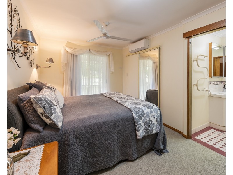 5 ELIZABETH STREET, Childers QLD 4660