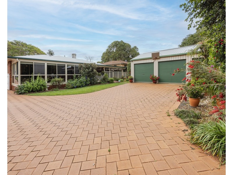 5 ELIZABETH STREET, Childers QLD 4660