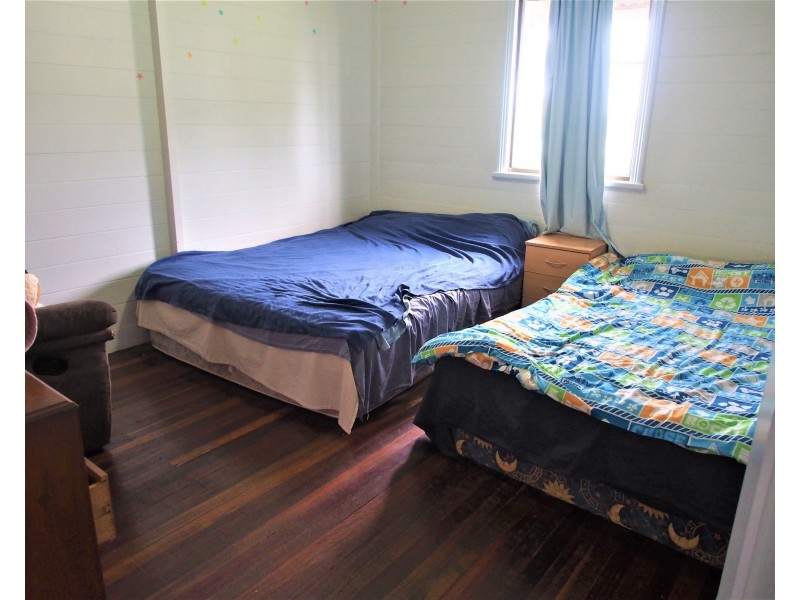 5 WEST STREET, Childers QLD 4660