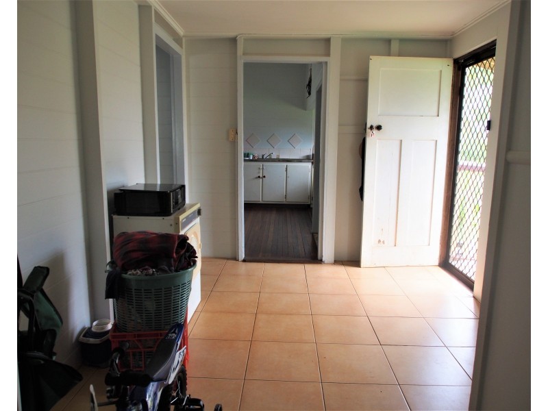 5 WEST STREET, Childers QLD 4660