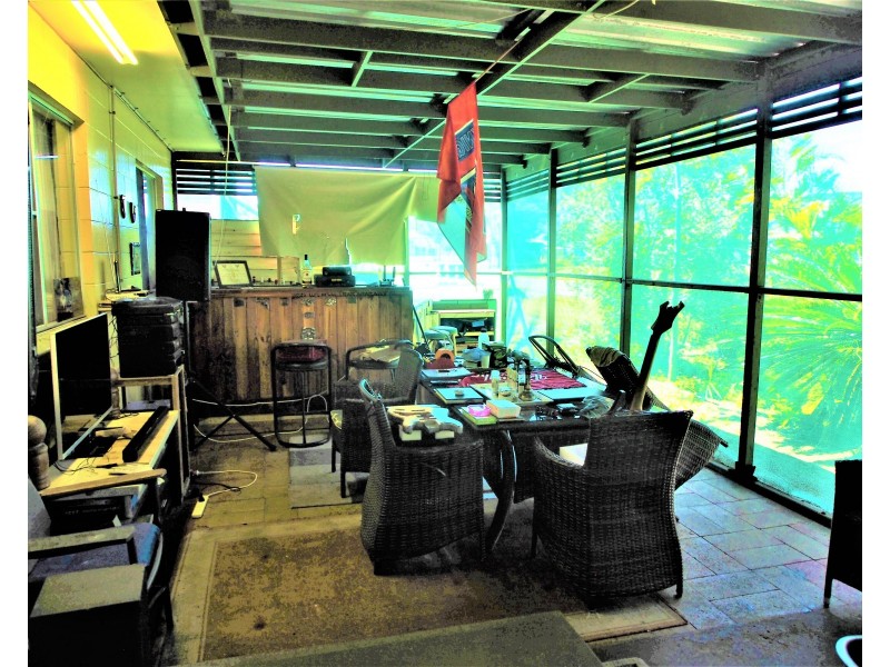 10 CHARLTON STREET, Buxton QLD 4660