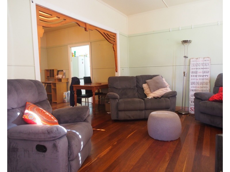 14 GAYDON STREET, Childers QLD 4660