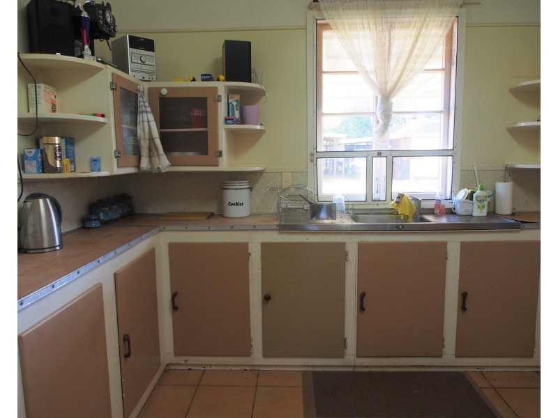 14 GAYDON STREET, Childers QLD 4660