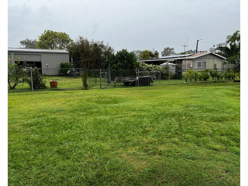 3 William Street, Biggenden QLD 4621