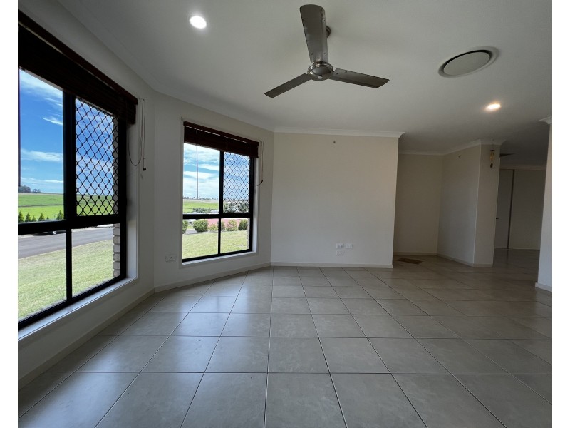 8 Well Line Street, Childers QLD 4660