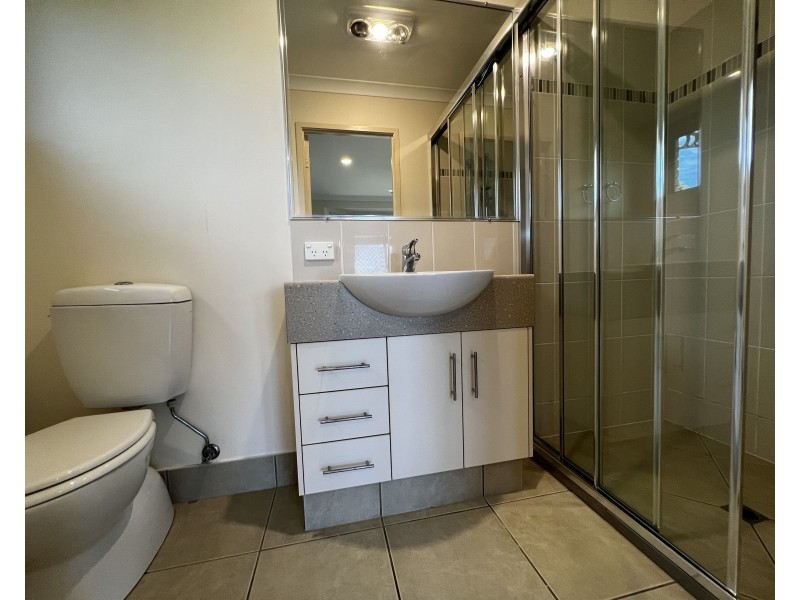 8 Well Line Street, Childers QLD 4660