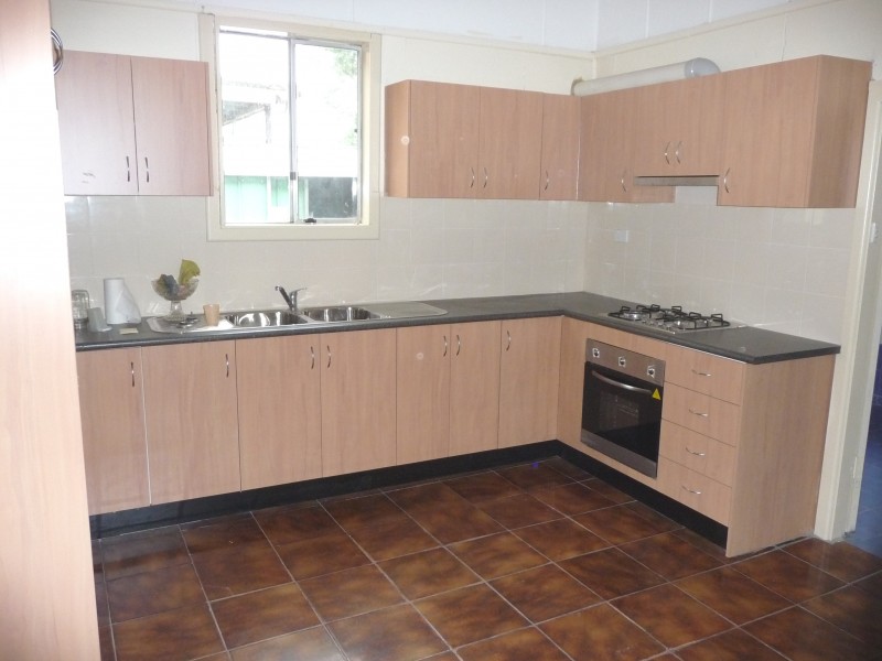 4 Matthew rd, Lidcombe NSW 2141