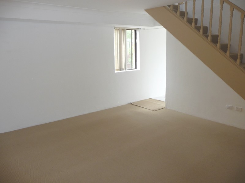 1/101-103 NORTHUMBERLAND RD,, Auburn NSW 2144