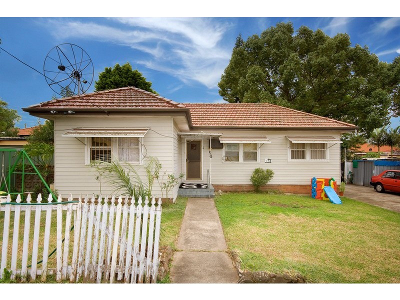 13 Mt Auburn Road, Berala NSW 2141