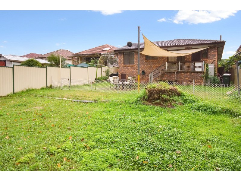 12 Davidson Road, Guildford NSW 2161