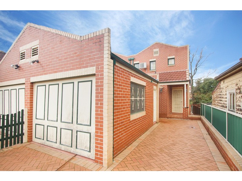 68a Harrow rd, Auburn NSW 2144