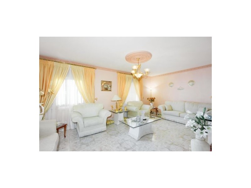 28 Elm rd, Auburn NSW 2144