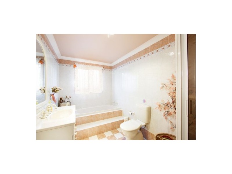 28 Elm rd, Auburn NSW 2144