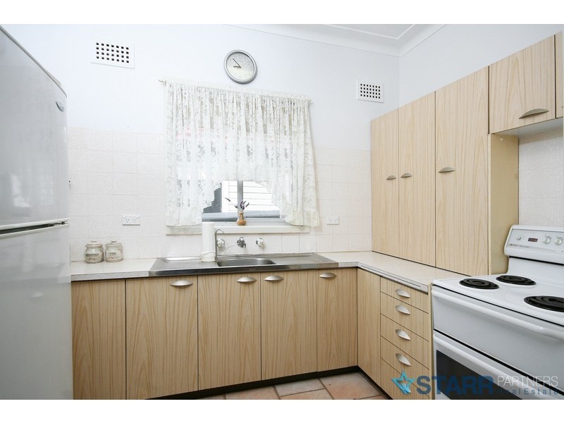 7 Downing Avenue, Regents Park NSW 2143