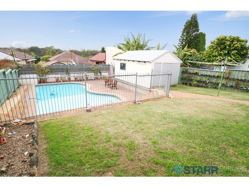 7 Downing Avenue, Regents Park NSW 2143