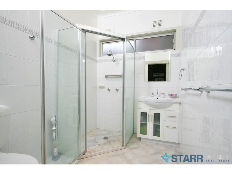 7 Downing Avenue, Regents Park NSW 2143