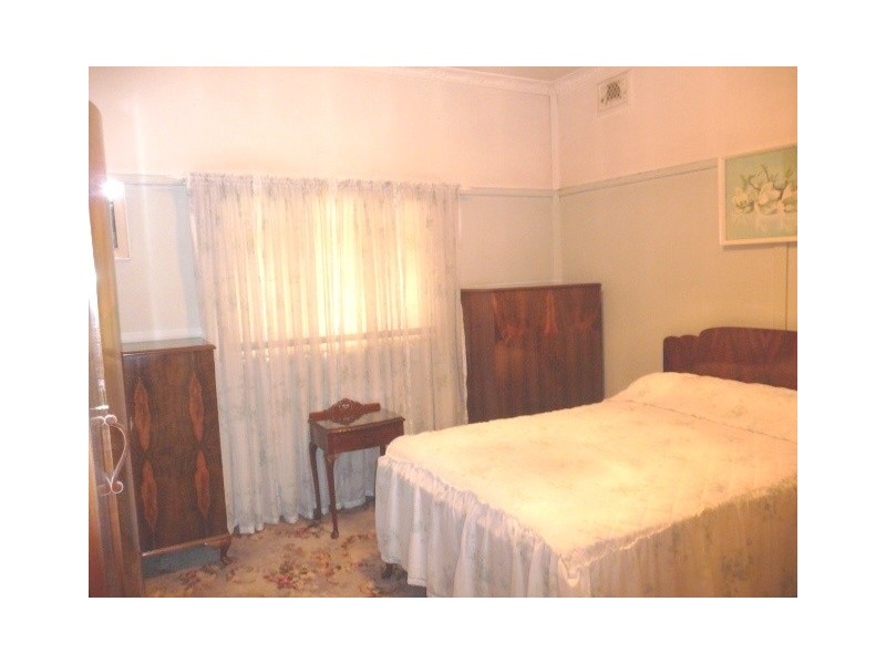 18 Chisholm Rd, Auburn NSW 2144