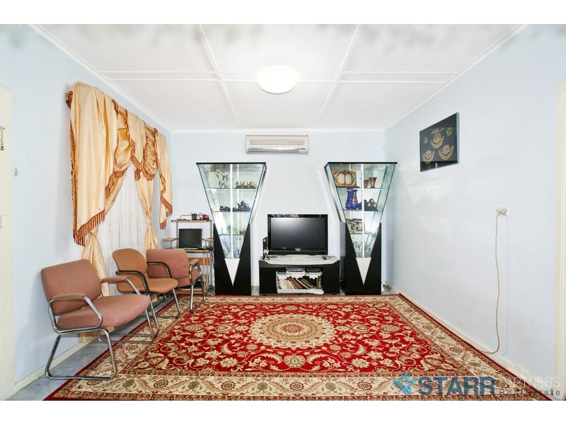 18 manchester road, Auburn NSW 2144