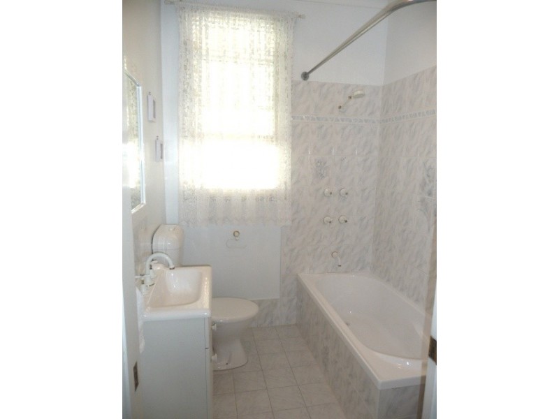 34 Kirk Aveune, Guildford NSW 2161