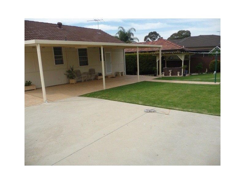 34 Kirk Aveune, Guildford NSW 2161