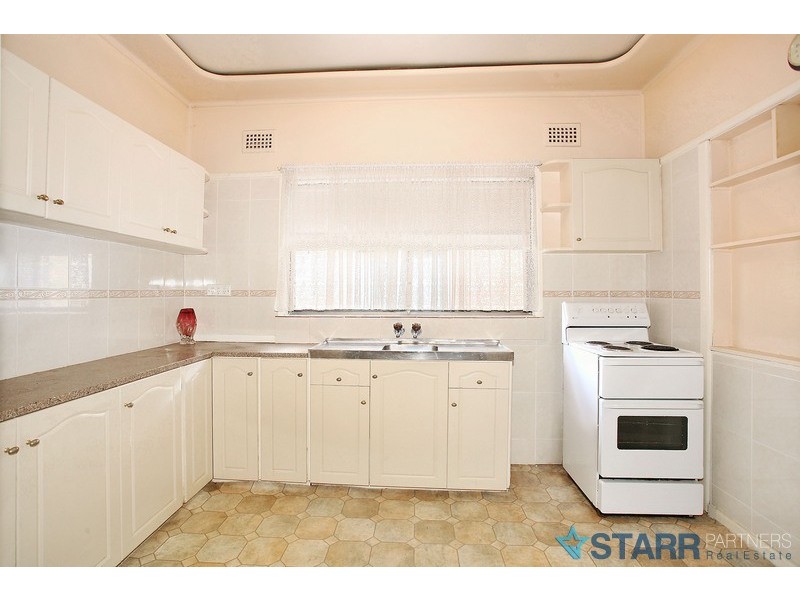 19 Gooreen Street, Lidcombe NSW 2141