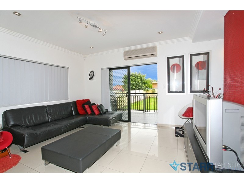 33a  Earl street, Merrylands NSW 2160