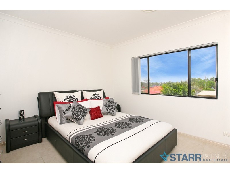 33a  Earl street, Merrylands NSW 2160